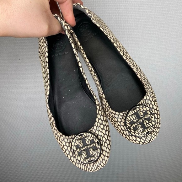 Tory Burch | Snakeskin Black‎ White Flats 7 Polka - Picture 1 of 8